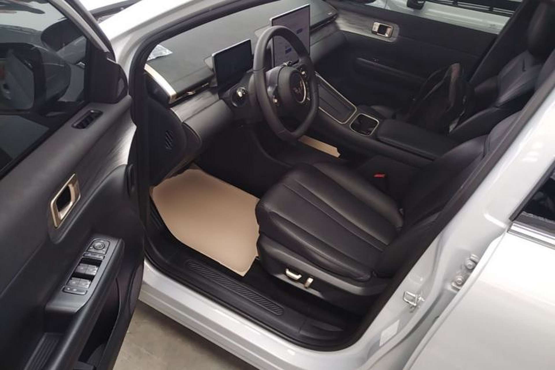 Used Wuling Xingguang S 2024 130 km Flagship Version Driver Seat