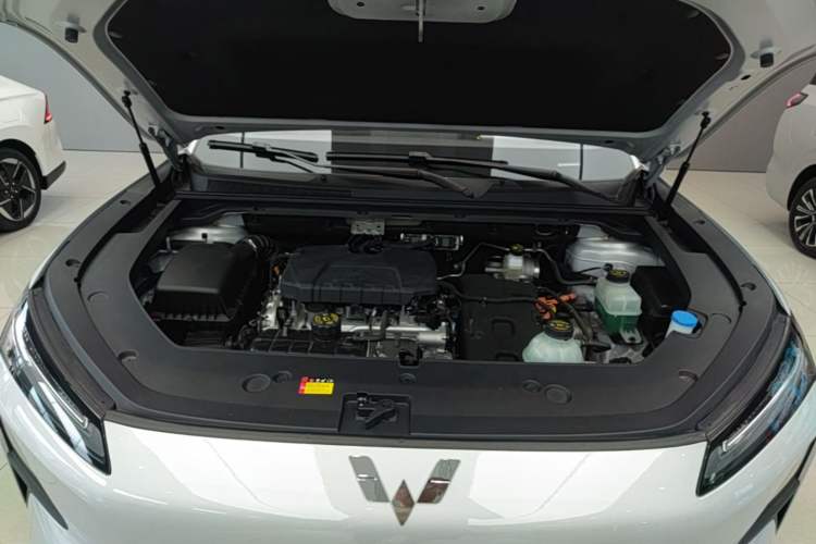Used Wuling Xingguang S 2024 130 km Flagship Version Engine Bay