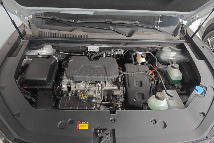 Used Wuling Xingguang S 2024 130km Flagship Version Engine Bay