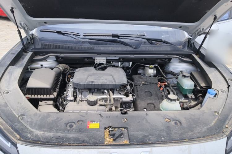 Used Wuling Xingguang S 2024 130 km Flagship Version Engine Bay