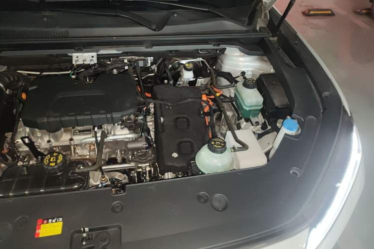 Used Wuling Xingguang S 2024 130km Flagship Version Engine Bay Left