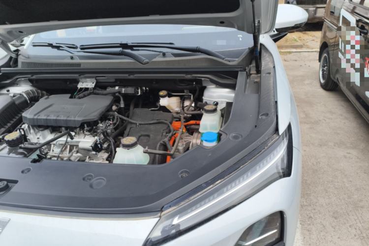 Used Wuling Xingguang S 2024 130 km Flagship Version Engine Bay Left