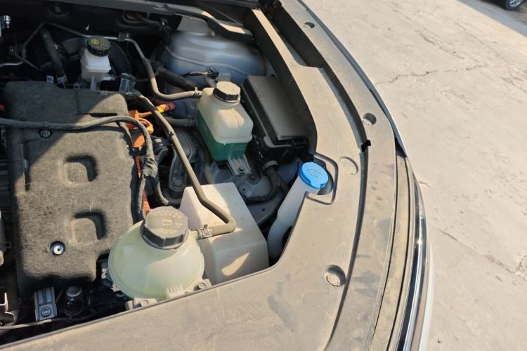Used Wuling Xingguang S 2024 60km Advanced Version Engine Bay Left