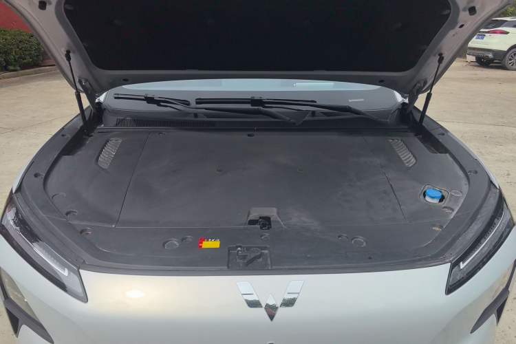 Used Wuling Xingguang S 2024 510 km Flagship Version Engine Bay