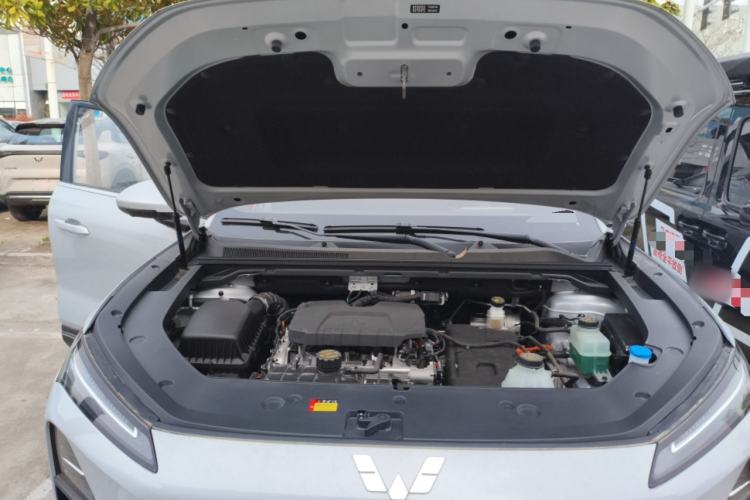 Used Wuling Xingguang S 2024 130 km Flagship Version Engine Bay