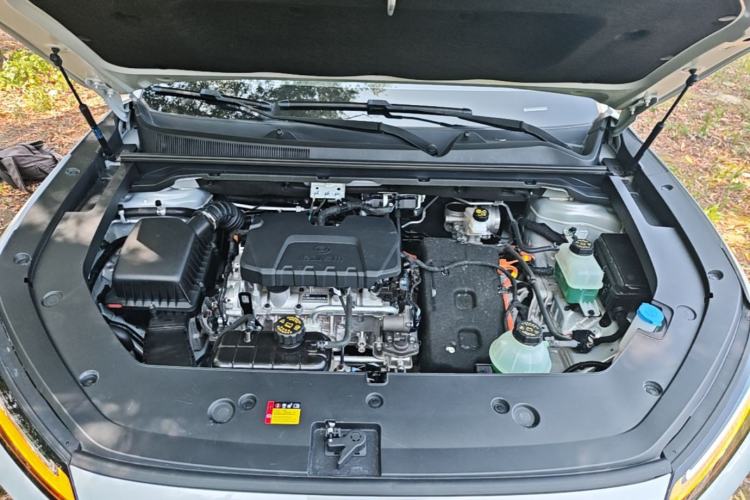 Used Wuling Xingguang S 2024 130 km Flagship Version Engine Bay