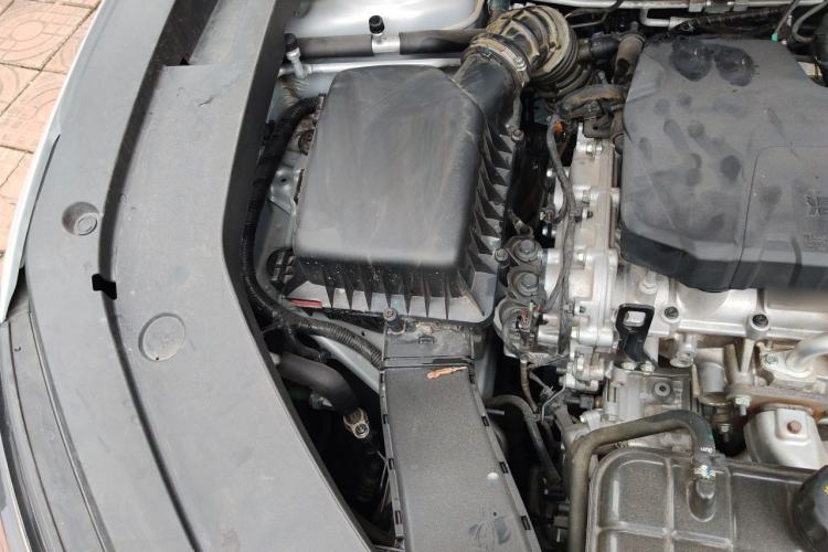 Used Wuling Xingguang S 2024 130km Flagship Version Engine Bay Right