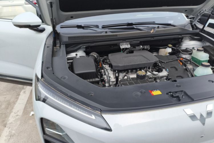 Used Wuling Xingguang S 2024 130 km Flagship Version Engine Bay Right