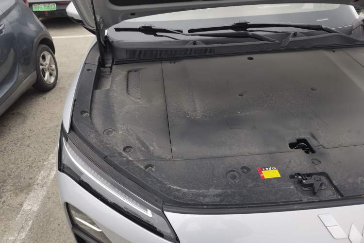 Used Wuling Xingguang S 2024 510km Flagship Edition Engine Bay Right