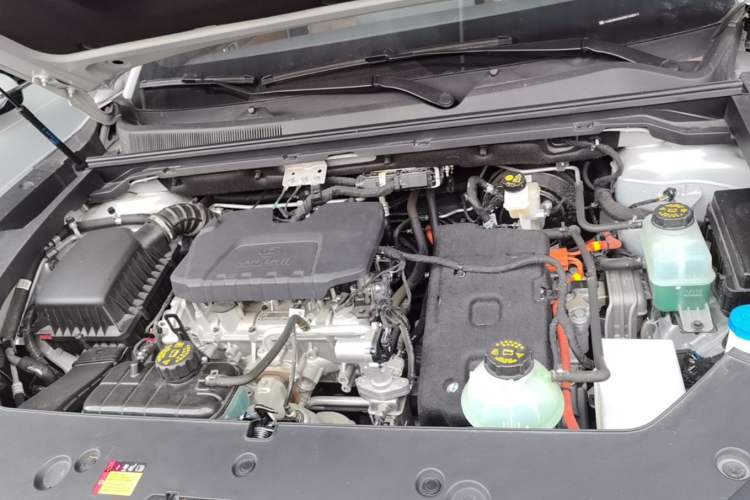 Used Wuling Xingguang S 2024 130km Flagship Version Engine Bay