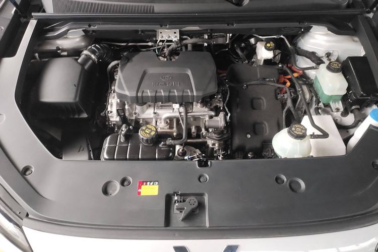 Used Wuling Xingguang S 2024 130km Flagship Version Engine Bay
