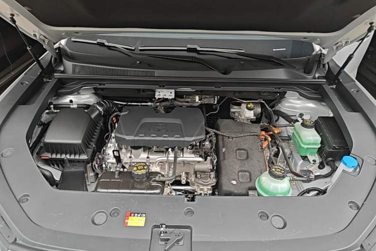 Used Wuling Xingguang S 2024 130 km Flagship Version Engine Bay