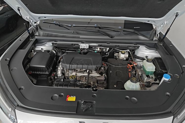 Used Wuling Xingguang S 2024 130 km Flagship Version Engine Bay