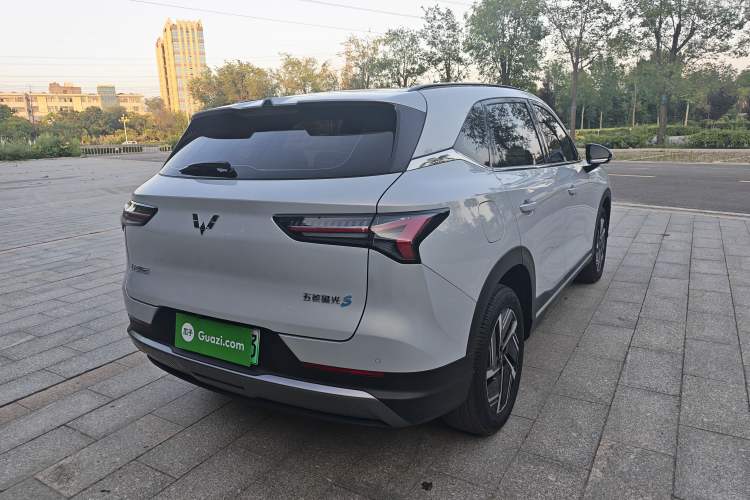 Used Wuling Xingguang S 2024 130 km Flagship Version Exterior 3