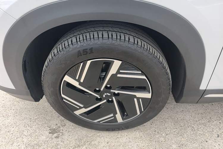 Used Wuling Xingguang S 2024 510 km Flagship Version Exterior 4