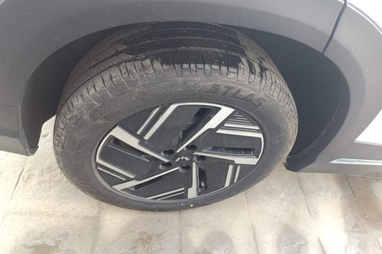 Used Wuling Xingguang S 2024 130 km Flagship Version Exterior 4