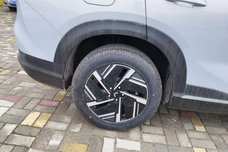 Used Wuling Xingguang S 2024 130 km Flagship Version Exterior 5