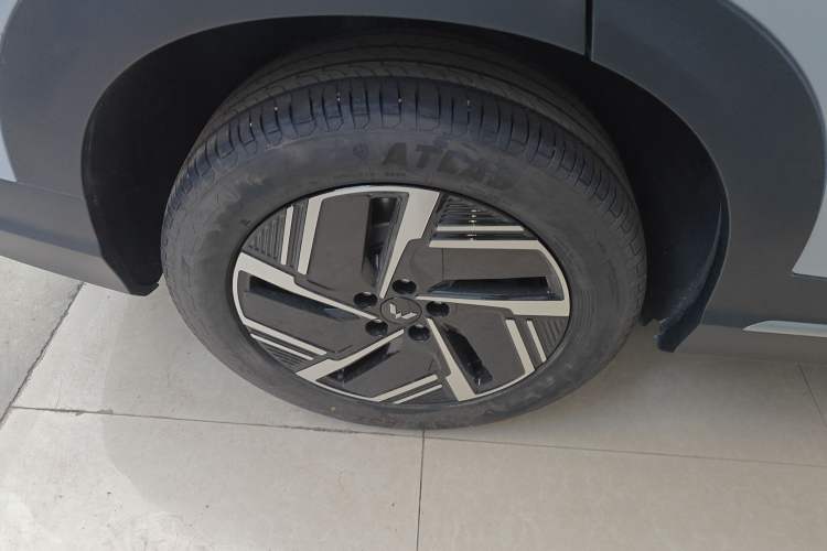 Used Wuling Xingguang S 2024 130km Flagship Version Exterior 5