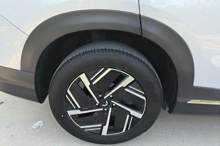 Used Wuling Xingguang S 2024 130 km Flagship Version Exterior 5