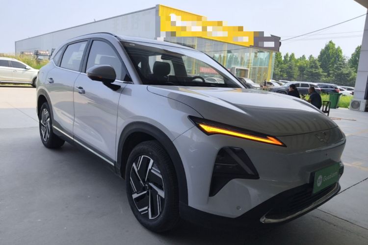 Used Wuling Xingguang S 2024 130 km Flagship Version Front Right 45 Deg