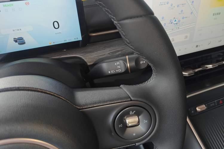 Used Wuling Xingguang S 2024 130km Flagship Version Gear Lever