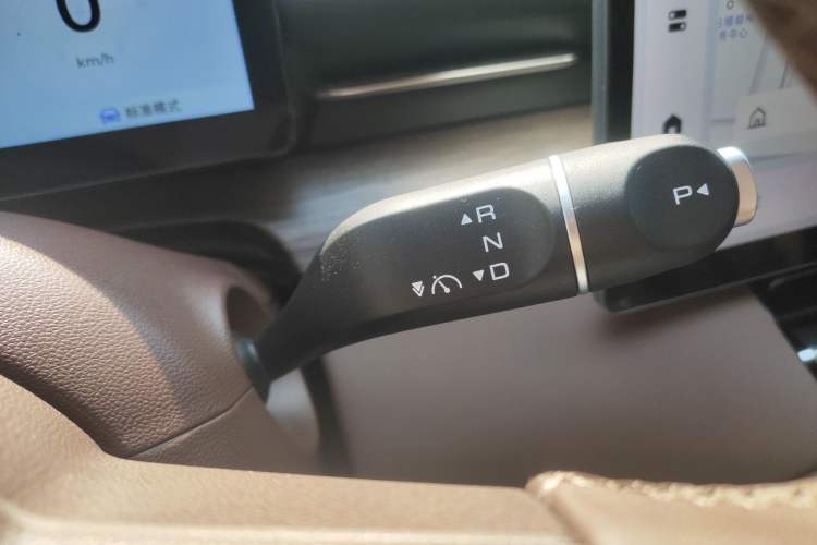 Used Wuling Xingguang S 2024 510km Flagship Edition Gear Lever