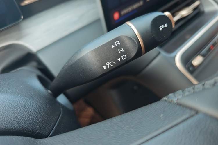 Used Wuling Xingguang S 2024 510 km Flagship Version Gear Lever