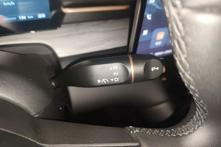 Used Wuling Xingguang S 2024 130km Flagship Version Gear Lever