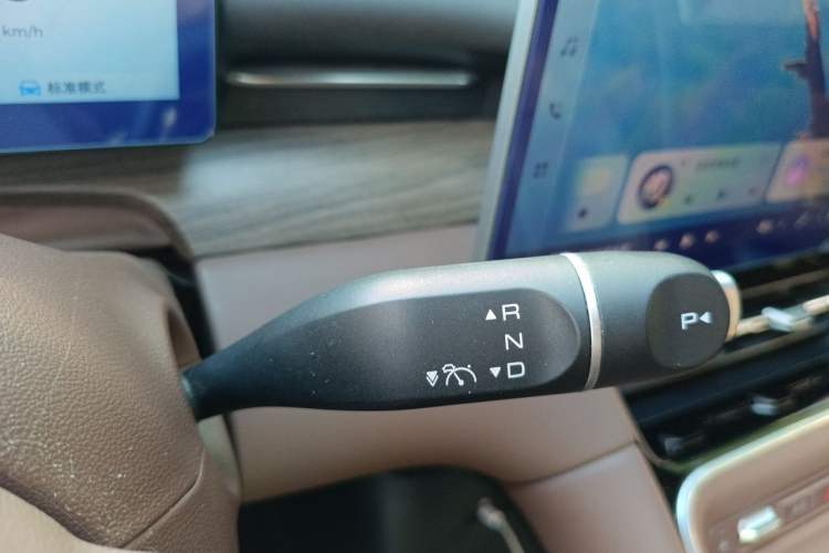 Used Wuling Xingguang S 2024 510 km Flagship Version Gear Lever