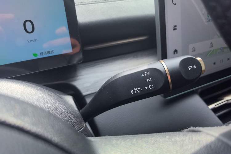 Used Wuling Xingguang S 2024 510 km Flagship Version Gear Lever