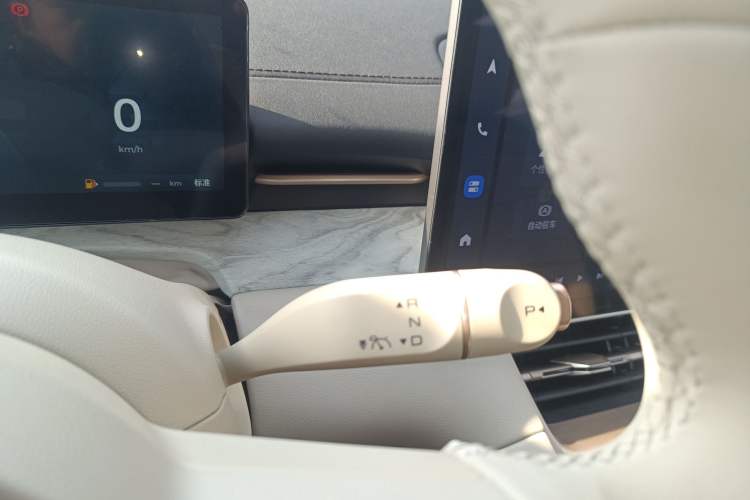 Used Wuling Xingguang S 2024 130 km Flagship Version Gear Lever
