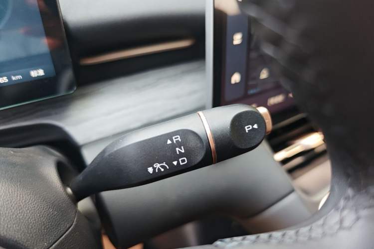 Used Wuling Xingguang S 2024 130 km Flagship Version Gear Lever