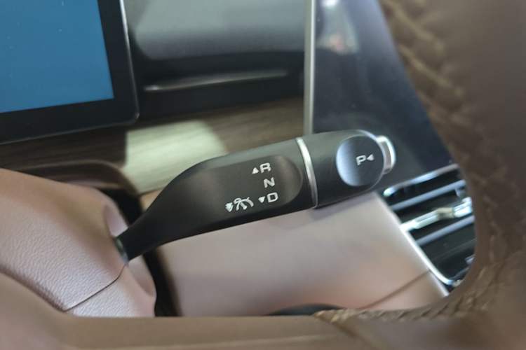Used Wuling Xingguang S 2024 510 km Flagship Version Gear Lever