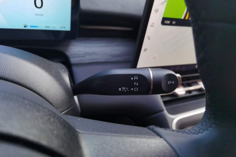 Used Wuling Xingguang S 2024 130 km Flagship Version Gear Lever