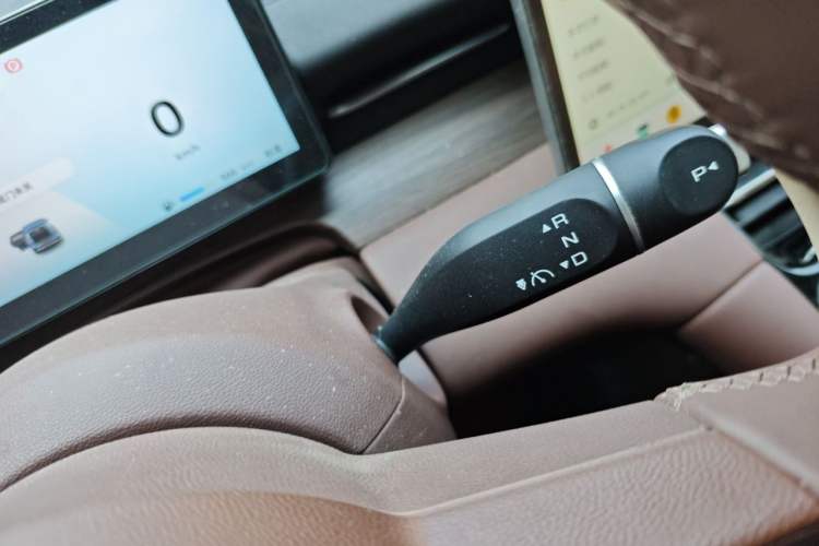 Used Wuling Xingguang S 2024 60km Advanced Version Gear Lever