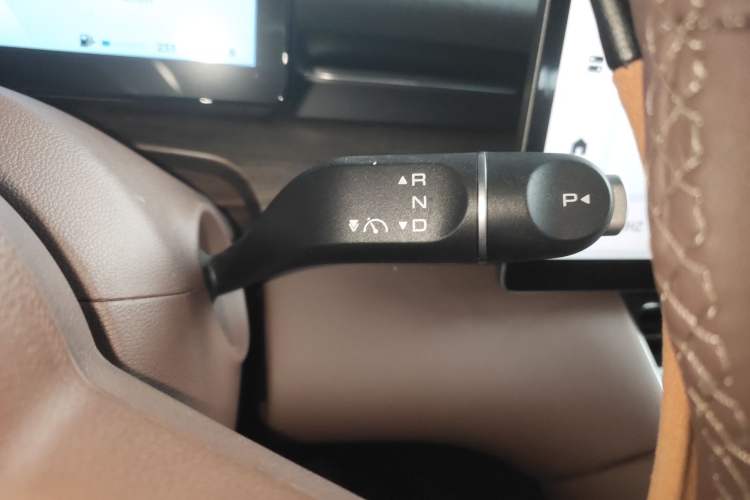 Used Wuling Xingguang S 2024 130km Flagship Version Gear Lever