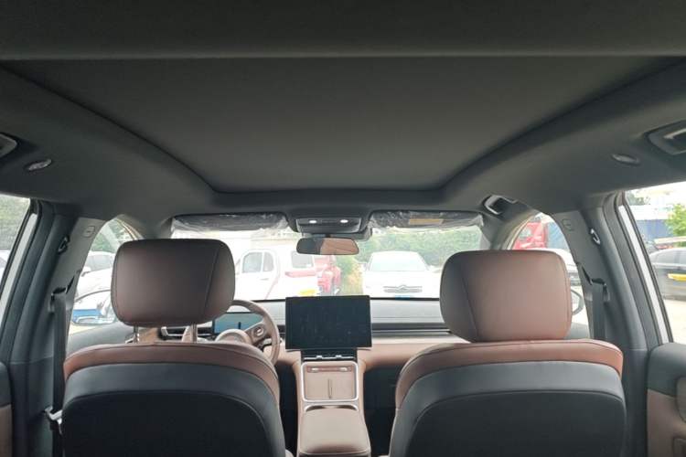 Used Wuling Xingguang S 2024 510 km Flagship Version Headliner