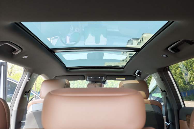 Used Wuling Xingguang S 2024 130 km Flagship Version Headliner
