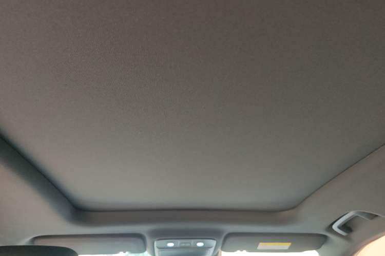 Used Wuling Xingguang S 2024 130 km Flagship Version Headliner