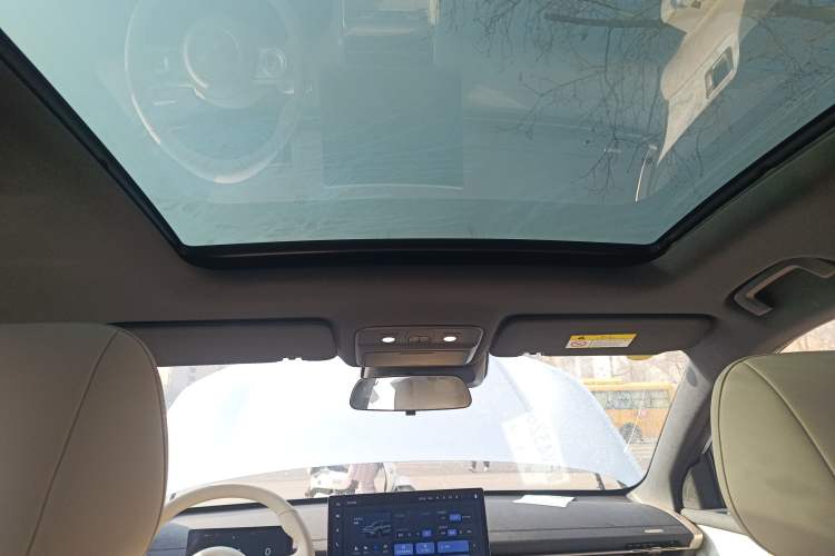Used Wuling Xingguang S 2024 130 km Flagship Version Headliner