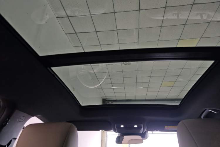 Used Wuling Xingguang S 2024 130 km Flagship Version Headliner