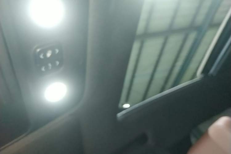 Used Wuling Xingguang S 2024 130 km Flagship Version Headliner