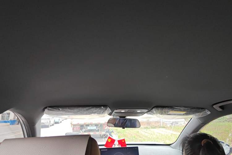 Used Wuling Xingguang S 2024 130km Flagship Version Headliner