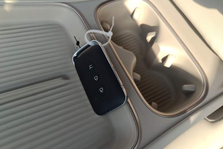 Used Wuling Xingguang S 2024 130 km Flagship Version Interior 1
