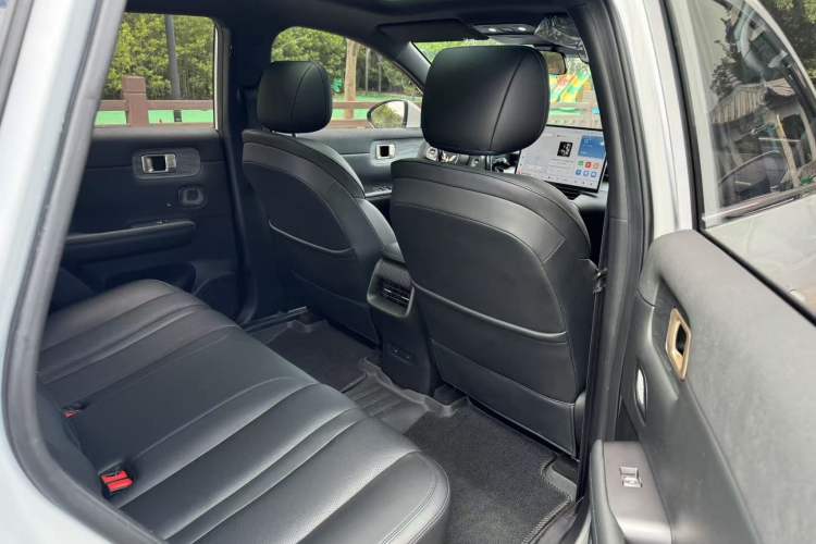 Used Wuling Xingguang S 2024 510 km Flagship Version Interior 4