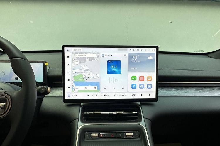 Used Wuling Xingguang S 2024 510 km Flagship Version Interior 4