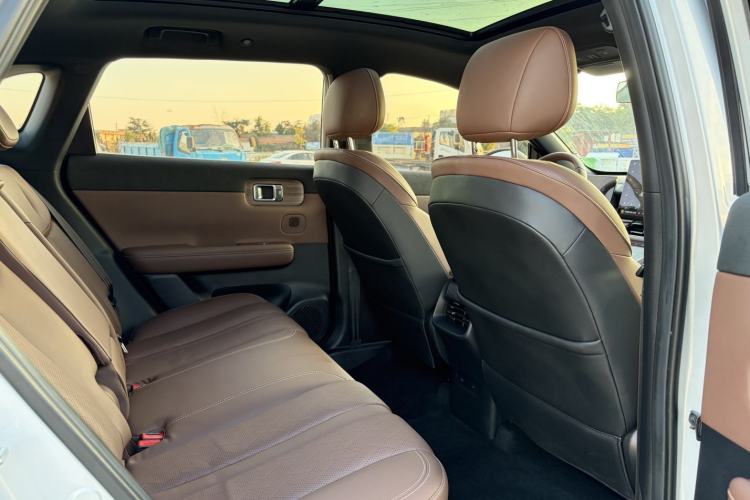 Used Wuling Xingguang S 2024 130 km Flagship Version Interior 6