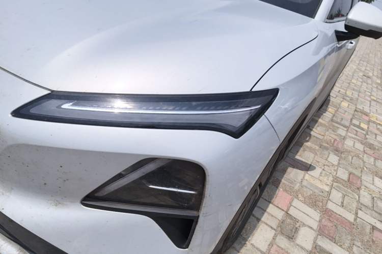 Used Wuling Xingguang S 2024 130 km Flagship Version Left Front Headlight