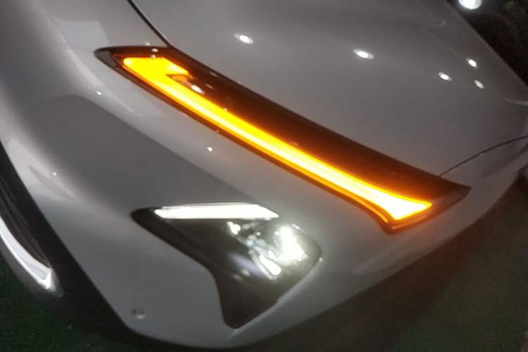 Used Wuling Xingguang S 2024 130 km Flagship Version Left Front Headlight
