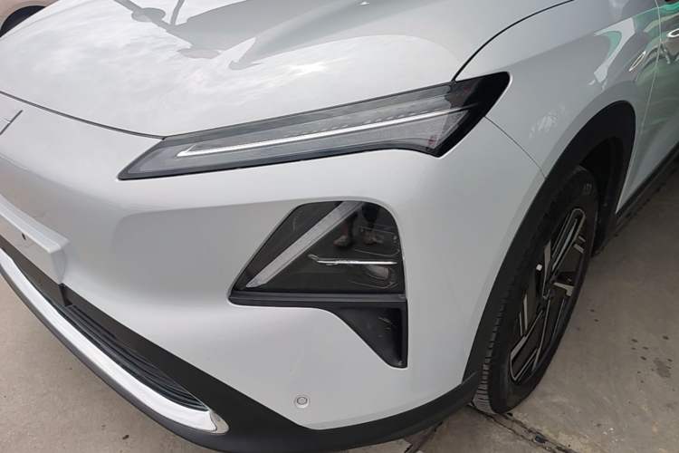 Used Wuling Xingguang S 2024 130km Flagship Version Left Front Headlight